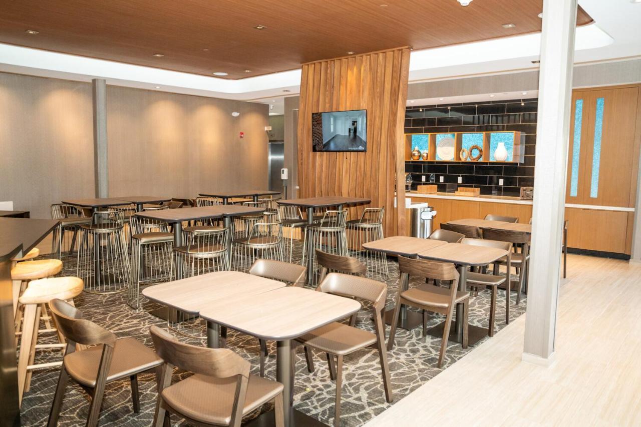 Springhill Suites By Marriott Woodbridge Buitenkant foto