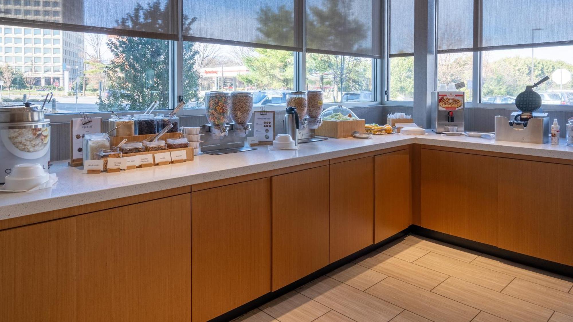 Springhill Suites By Marriott Woodbridge Buitenkant foto